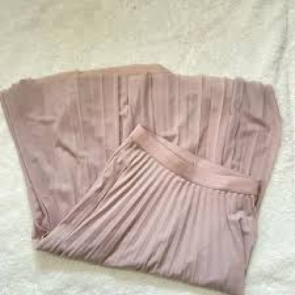 Stella Luce pleated balletcore skirt size medium - Picture 2 of 5